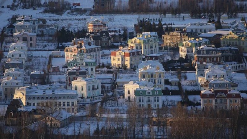 Доля ИЖС в структуре годового ввода жилой недвижимости в 2023 году снизилась с 55,7% до 53,1%.