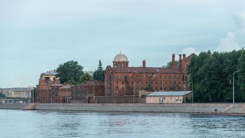 Метрополитен, Конюшенное ведомство, Почтовый квартал, Охтинский мыс, Тучков буян, "Кресты", Апраксин двор заморожены.