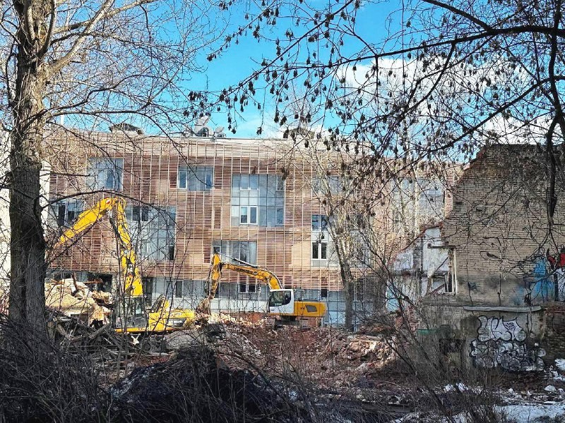 Началась подготовка к застройке одной из последних, подходящих под девелоперский проект, площадок на престижной Остоженке.