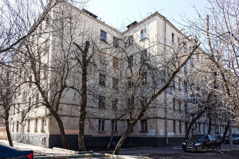 Фонда реновации выставил на продажу 5-этажный жилой дом в Даниловском районе.