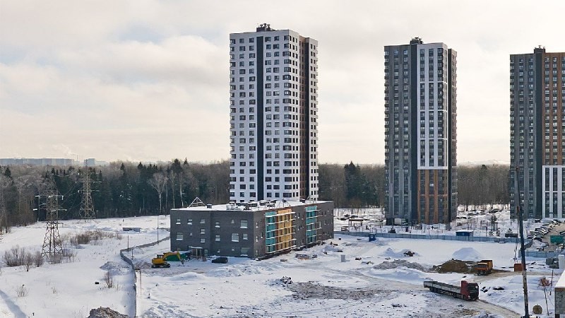 Динамика строительства социальных объектов в Первом Московском городе парке (застройщик Абсолют).